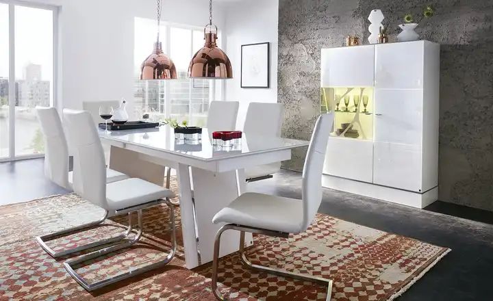 Mit ausziehbaren Esstischen von Höffner immer flexibel sein