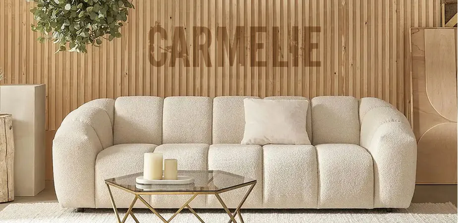 Carmelie, Cremfarbenes Sofa mit Boucléstoff