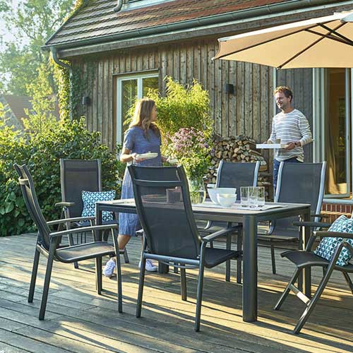 Günstige Gartenmöbel aus Polyrattan, Holz & Co. bei Höffner