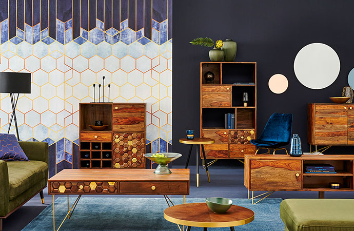 Wohnzimmermöbel aus Sheesham-Holz mit Fronten in Wabenmuster mit goldfarbenen Akzenten