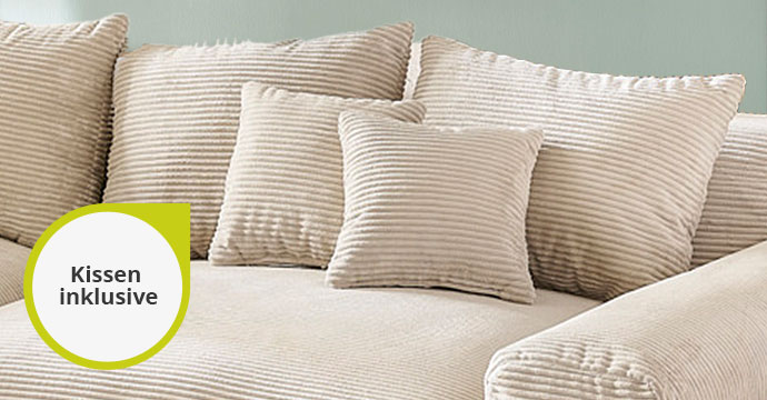 Detailansicht Cordsofa mit Dekokissen im passenden Bezug, Info: Kissen inklusive