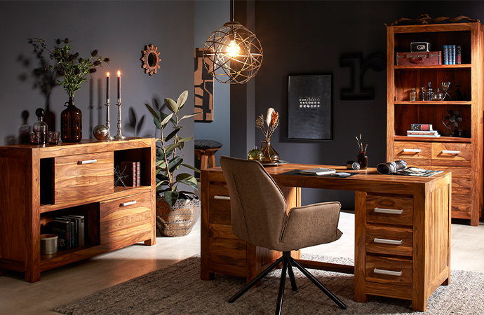 Büroserie mit markant gemasertem Sheesham-Holz