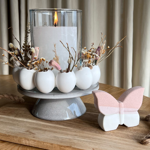 Ostereier-Kranz mit Trockenblumen