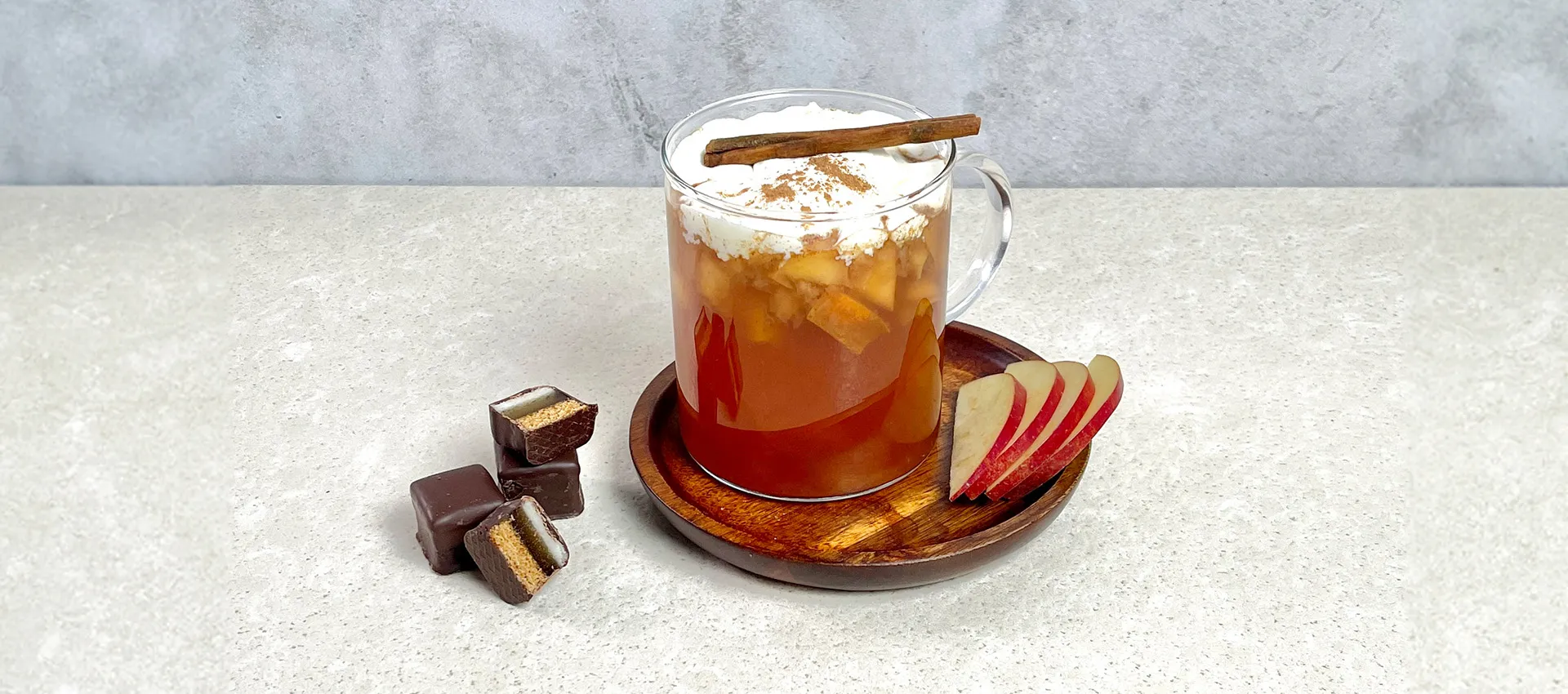 Winterlicher Bratapfel-Punsch ohne Alkohol