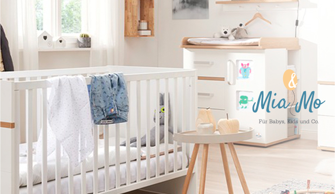 Mia & Mo, Für Babys, Kids & Co., Babyzimmer mit weißen Möbeln der Serie Clea