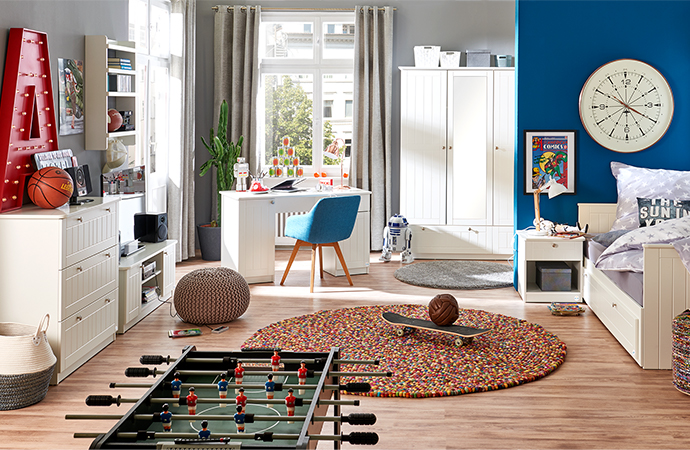 Landhausmöbel in Weiß fürs Kinderzimmer