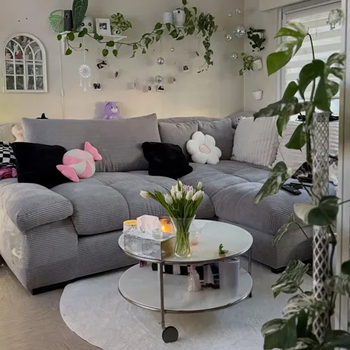 Community Shopping Frühlingshaftes Wohnzimmer @inkedplantmom_lina