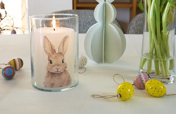 Zum DIY Osterkerze mit Serviettendruck