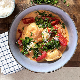 Vegane Tortelloni-Tomatensuppe