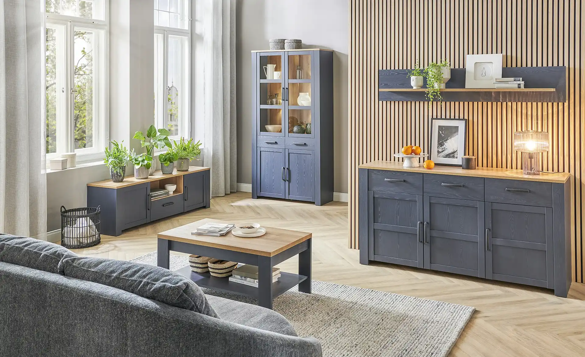 Sideboard TONEO Eiche Navy Blau - Einrichtungsbeispiel