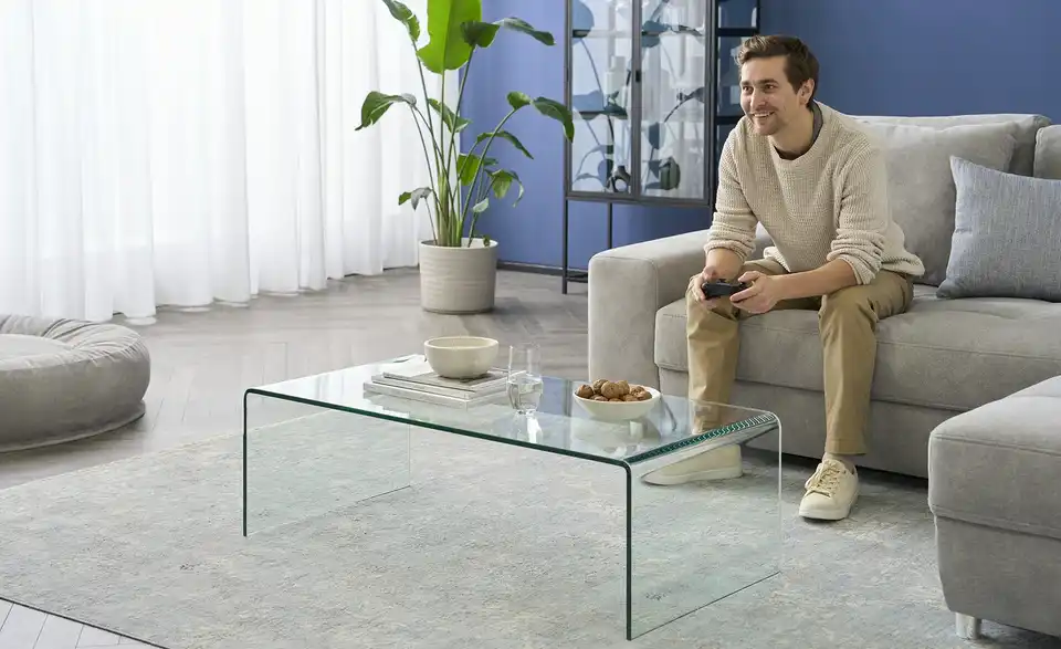 Couchtisch Tessera aus Glas, in Wohnsituation