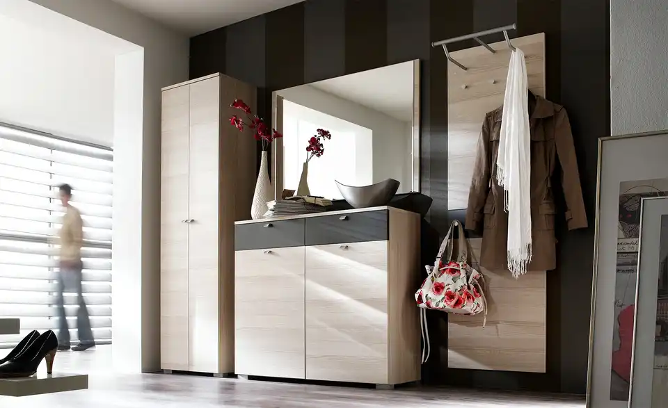 Garderobenpaneel Life, in Wohnsituation