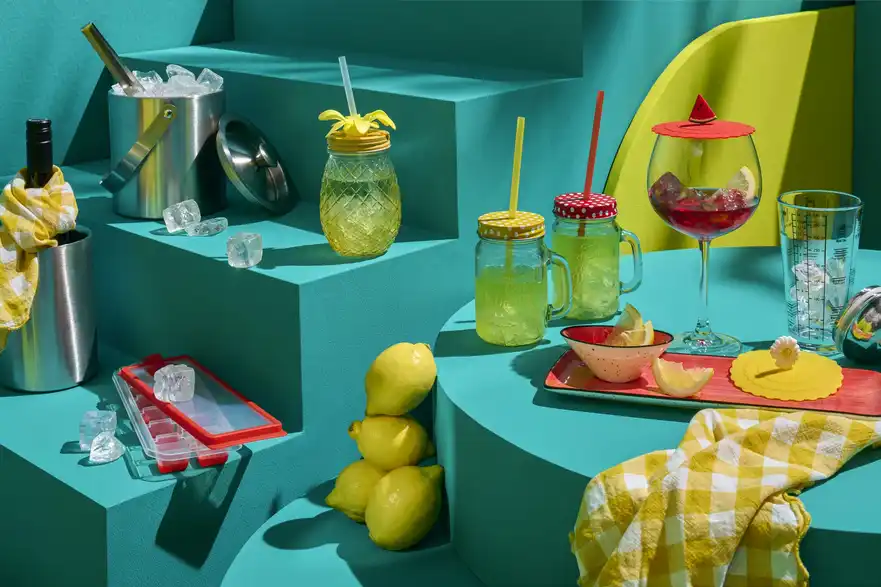 for friends Cocktail-Shaker mit Rezepten, in Wohnsituation