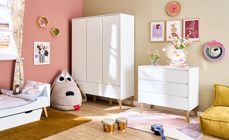 pinio Kleiderschrank Swing, in Wohnsituation