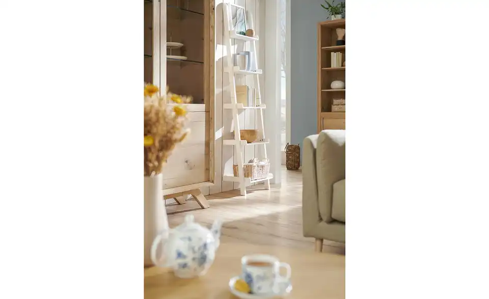 Leiterregal Tresa, in Wohnsituation