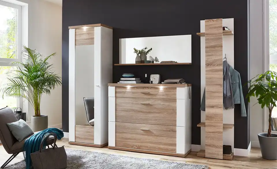 Dielenschrank Titan, in Wohnsituation