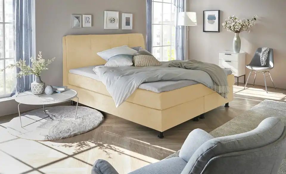 Boxspringbett VEGG TOWEL 200x200 cm Beige - Einrichtungsbeispiel