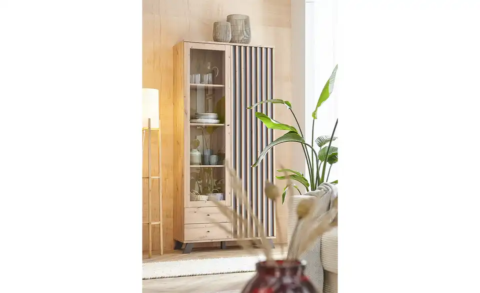 Vitrine Harmony, in Wohnsituation