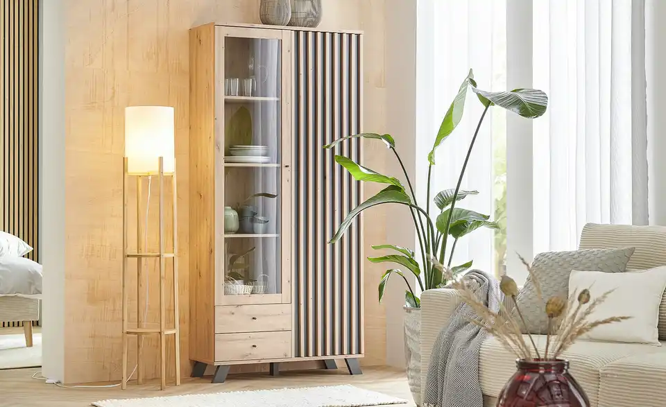 Vitrine Harmony, in Wohnsituation