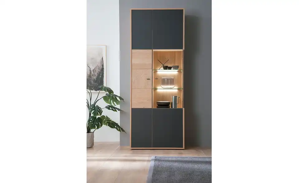 Kombi-Vitrine Lavia, in Wohnsituation