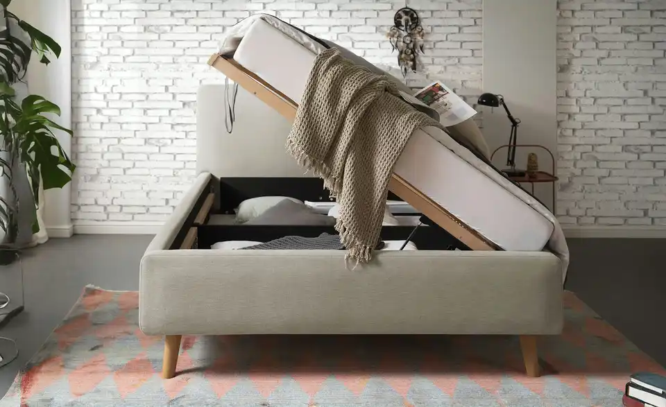 Polsterbett Mattis mit Bettkasten, in Wohnsituation