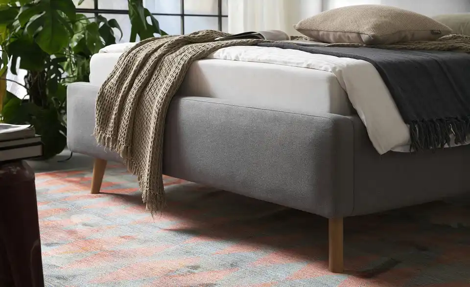 Polsterbett Mattis mit Bettkasten, in Wohnsituation