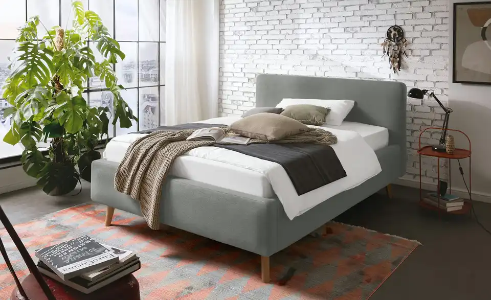 Polsterbett Mattis mit Bettkasten, in Wohnsituation