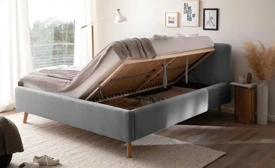 Polsterbett Mattis mit Bettkasten, in Wohnsituation