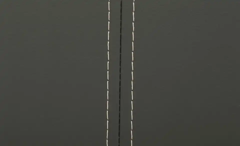 Woodford Schwingstuhl Tessa, Naht