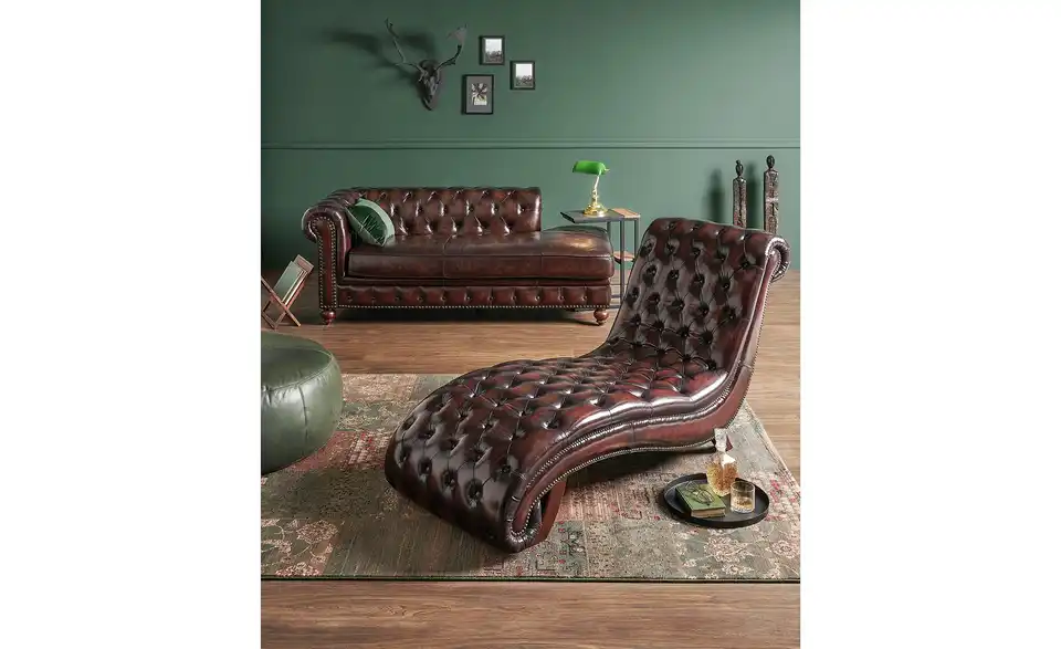 uno Recamiere Chesterfield, in Wohnsituation