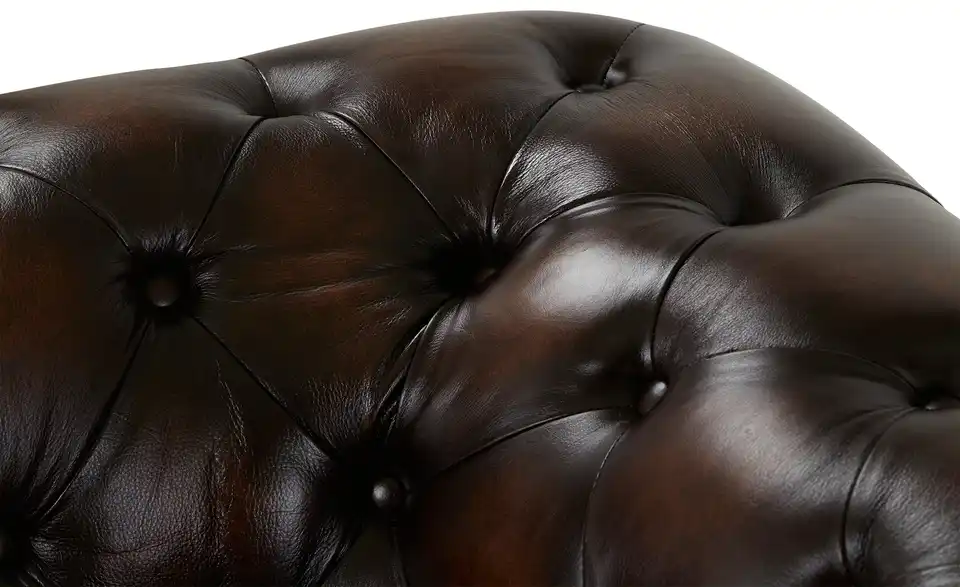 uno Recamiere Chesterfield, Naht