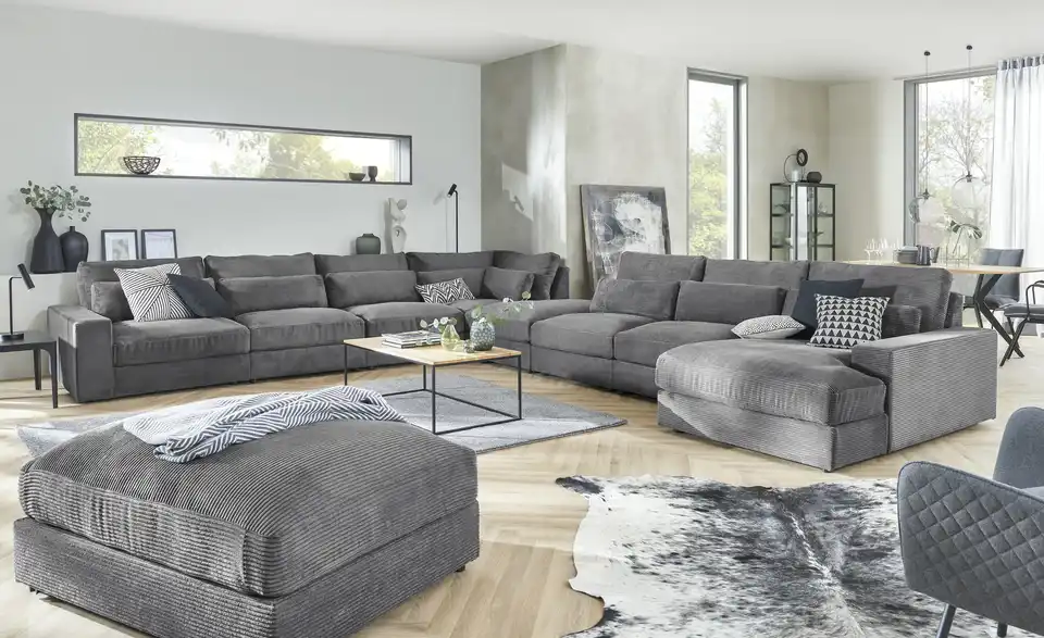 Element Branna Hocker, in Wohnsituation