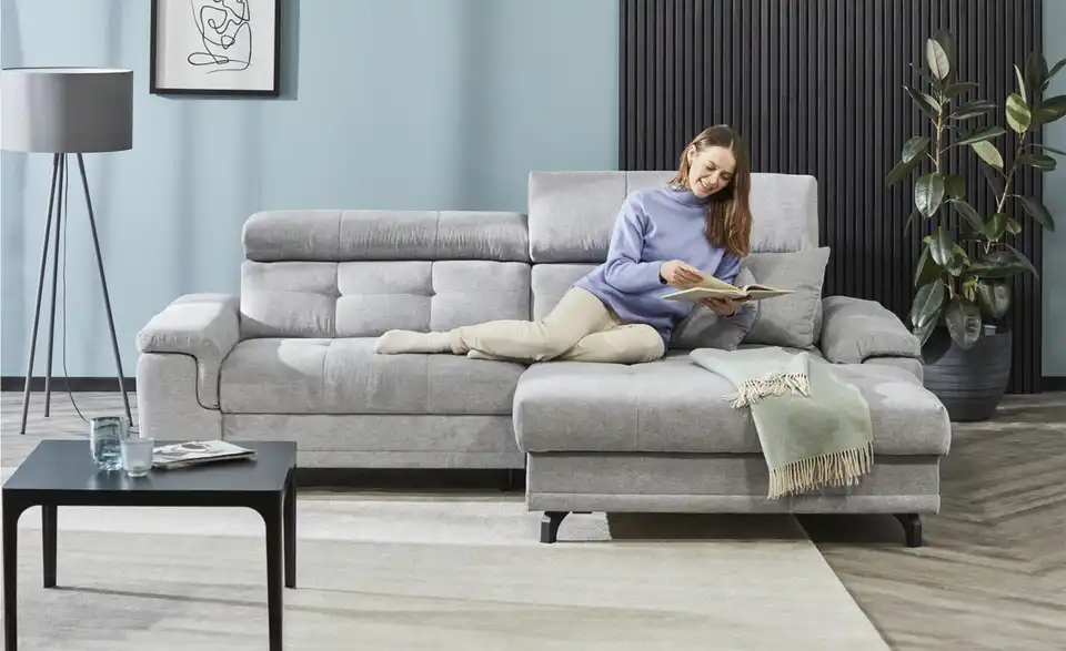 Ecksofa Frieda mit Schlaffunktion, in Wohnsituation