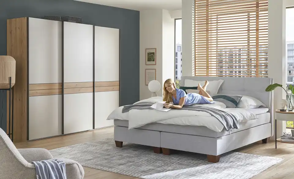 uno Schwebetürenschrank Suna, in Wohnsituation