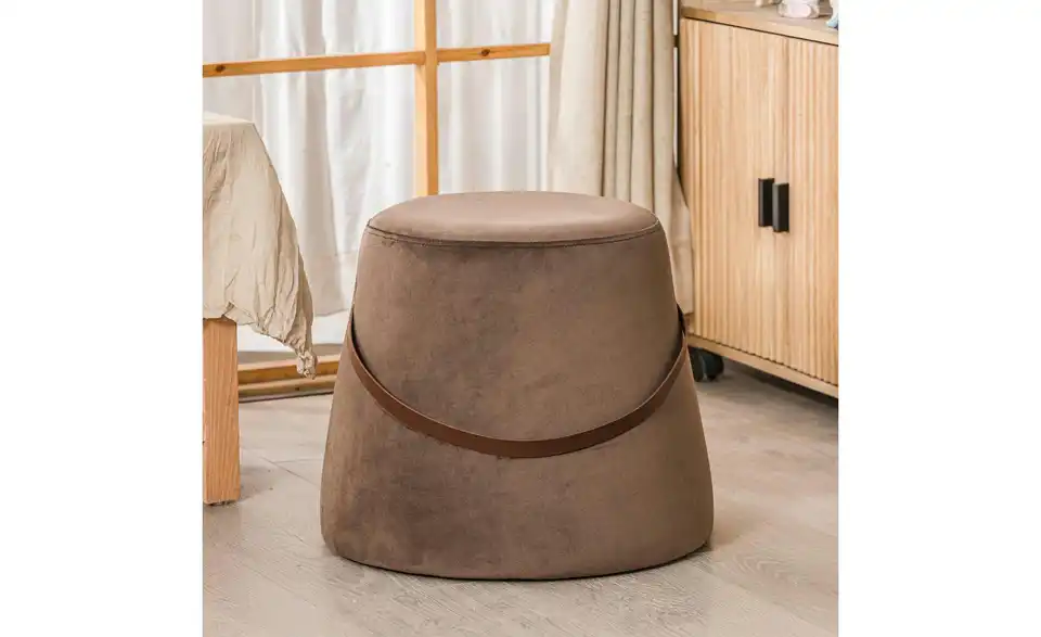 Pouf, in Wohnsituation