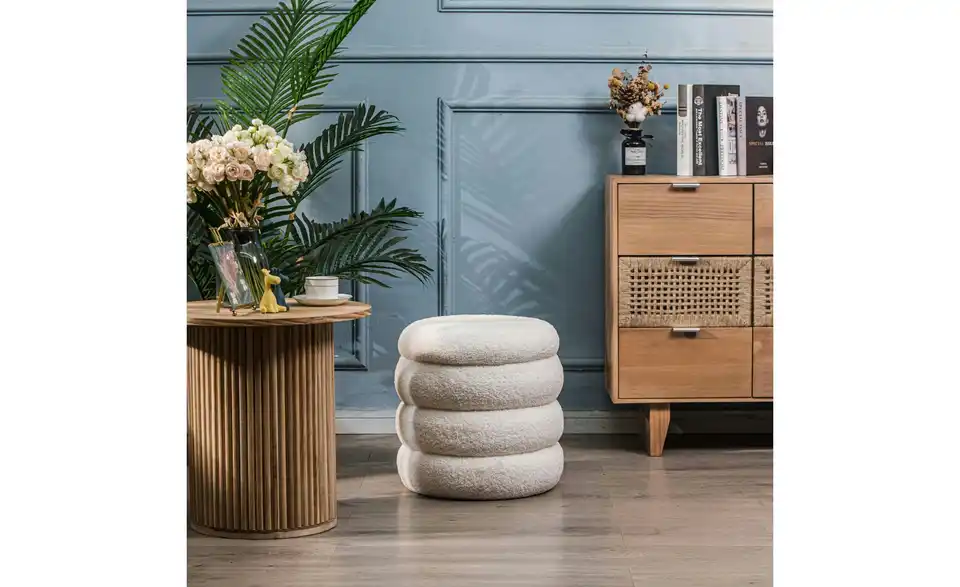 Pouf, in Wohnsituation