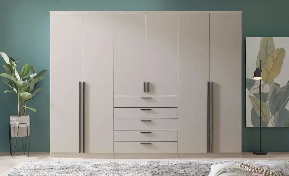 Drehtürenschrank Amesbury 6-türig, Cashmere, mit Einlegeböden, in Wohnsituation