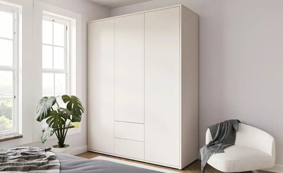 Drehtürenschrank Bolognano, in Wohnsituation