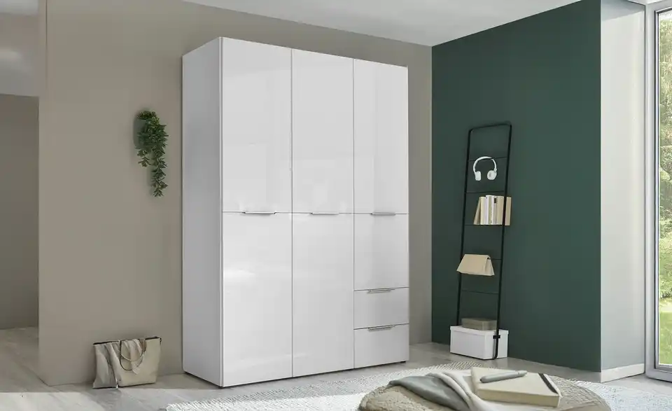 Kleiderschrank 3-türig Vitreo Neo, in Wohnsituation