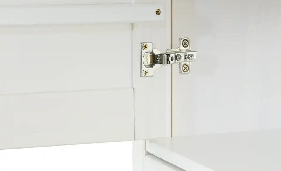 Massivholz-Drehtürenschrank Landliv aus Massivholz, Detailansicht