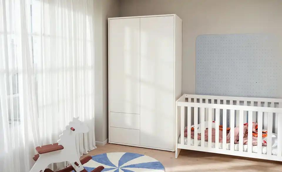 Kleiderschrank Bolognano, in Wohnsituation