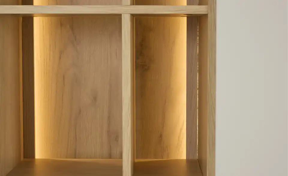 Standregal Paso, Beleuchtet