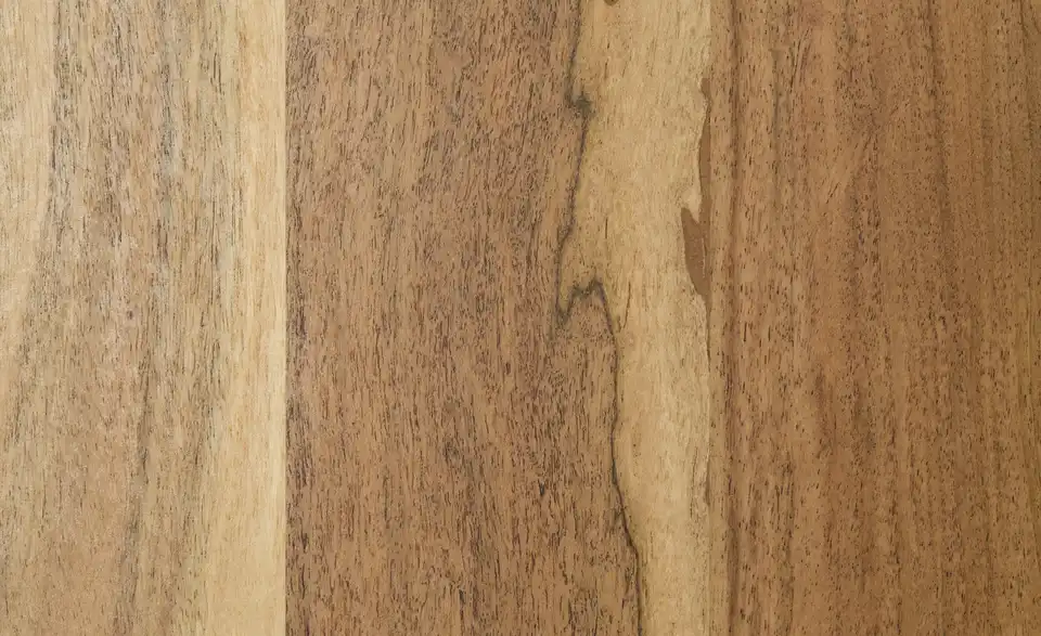 Vitrine Calatria aus Massivholz, Detailansicht