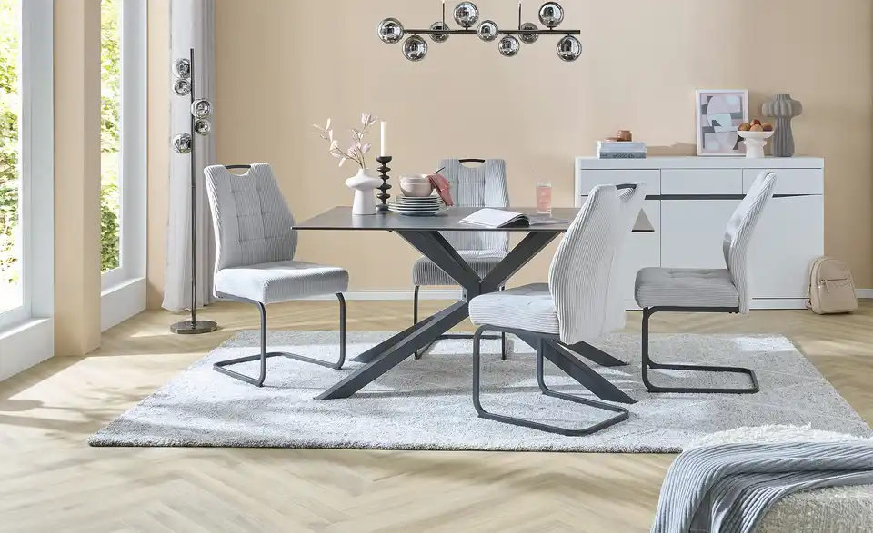 Esstisch Eddy, in Wohnsituation