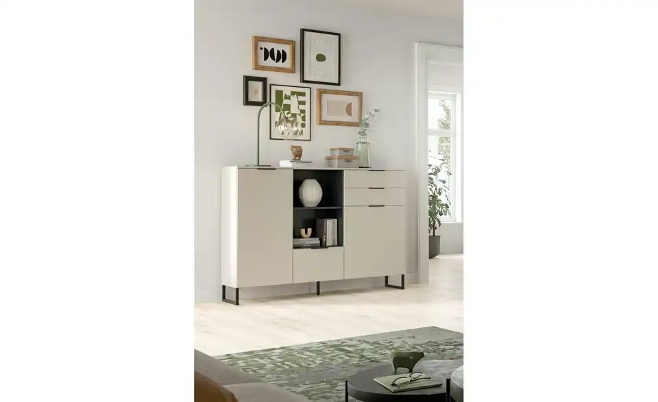 Highboard, in Wohnsituation