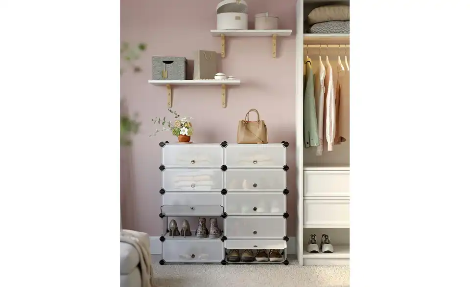 Schuhregal, in Wohnsituation