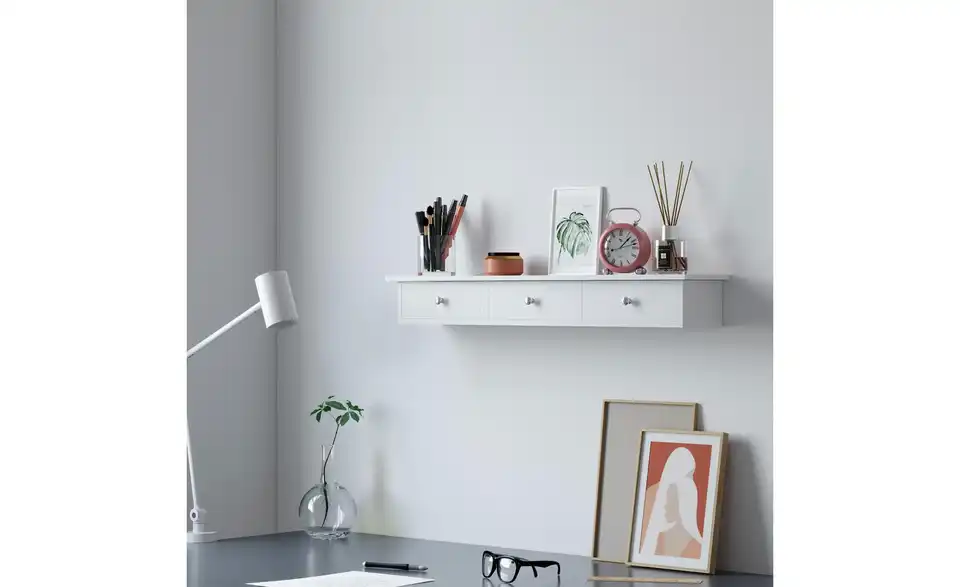 Wandregal, in Wohnsituation