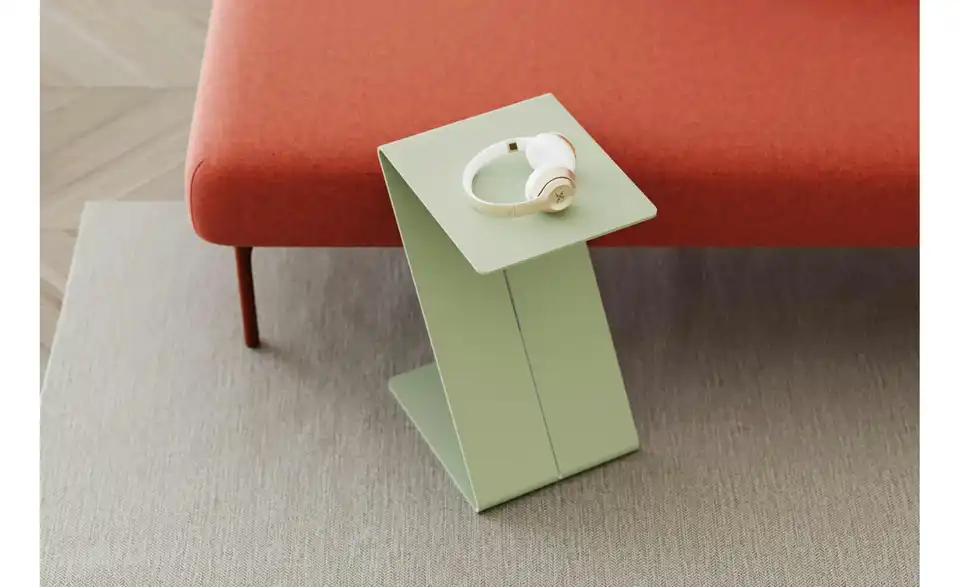 Eisenherz Beistelltisch, in Wohnsituation