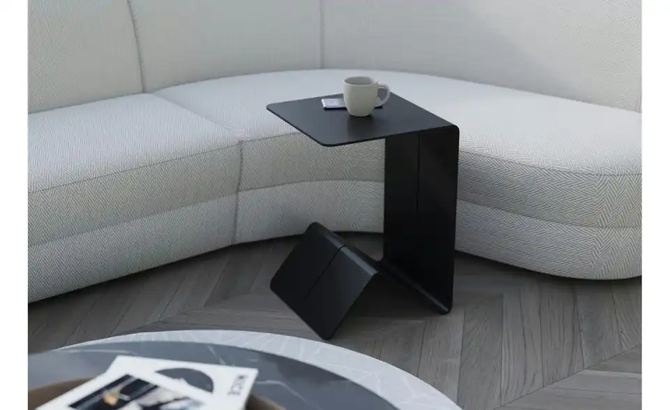 Eisenherz Beistelltisch, in Wohnsituation