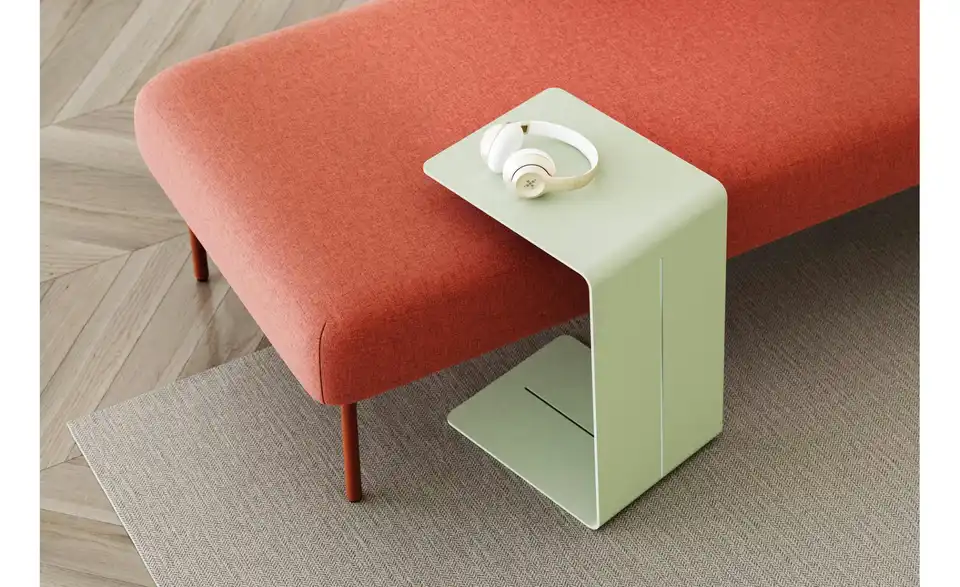 Eisenherz Beistelltisch, in Wohnsituation